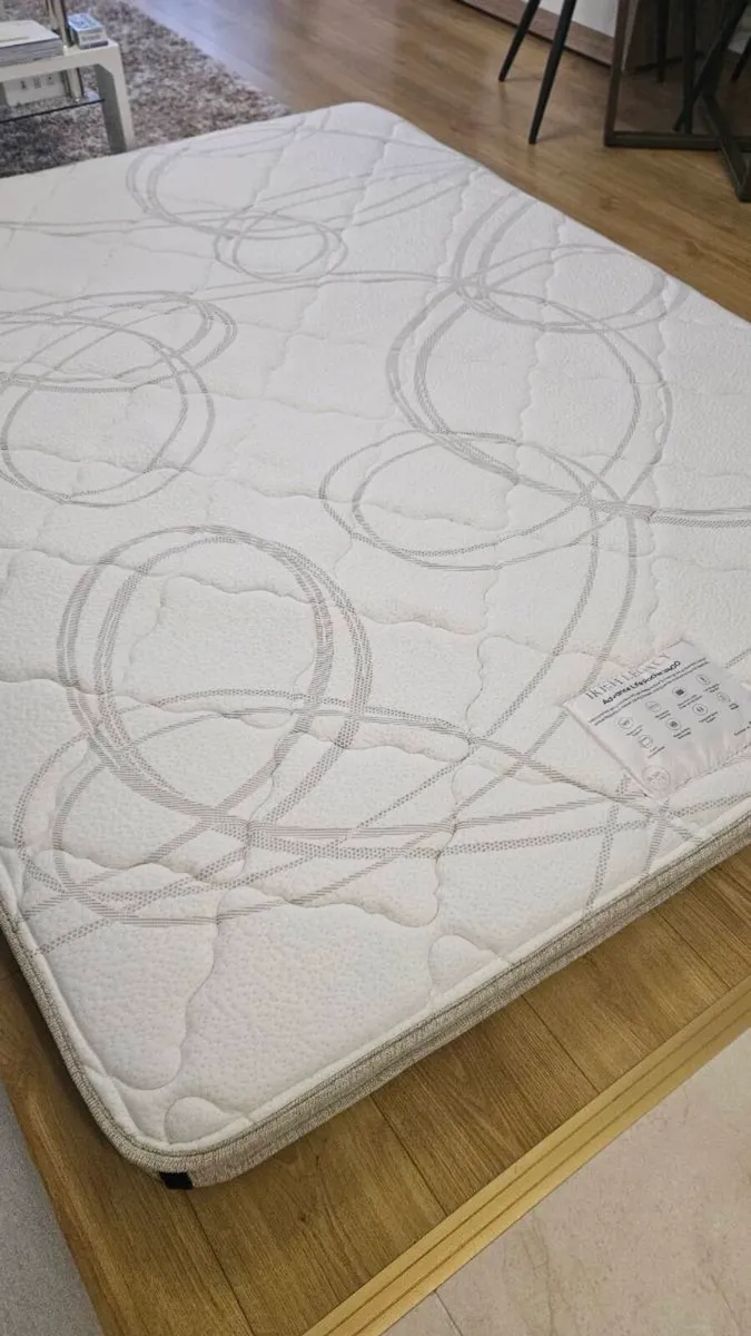 Mattress topper - king size - Image 4