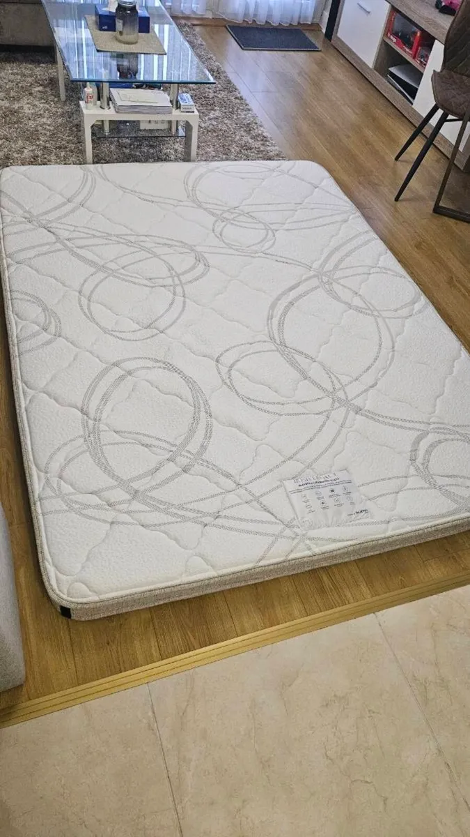 Mattress topper - king size - Image 1