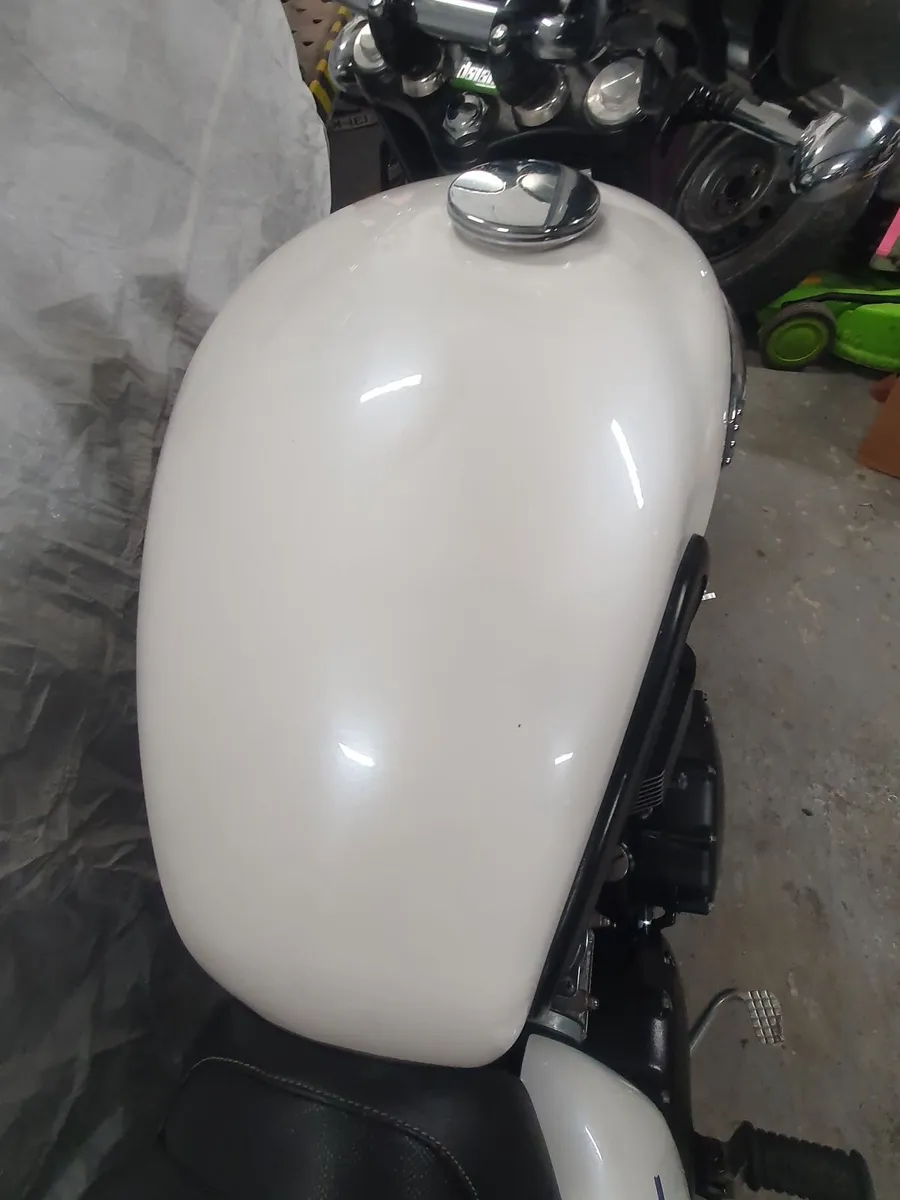 2014 Triumph  bonneville 850 - Image 3