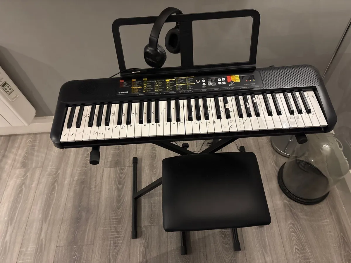 Piano Keyboard - Image 2