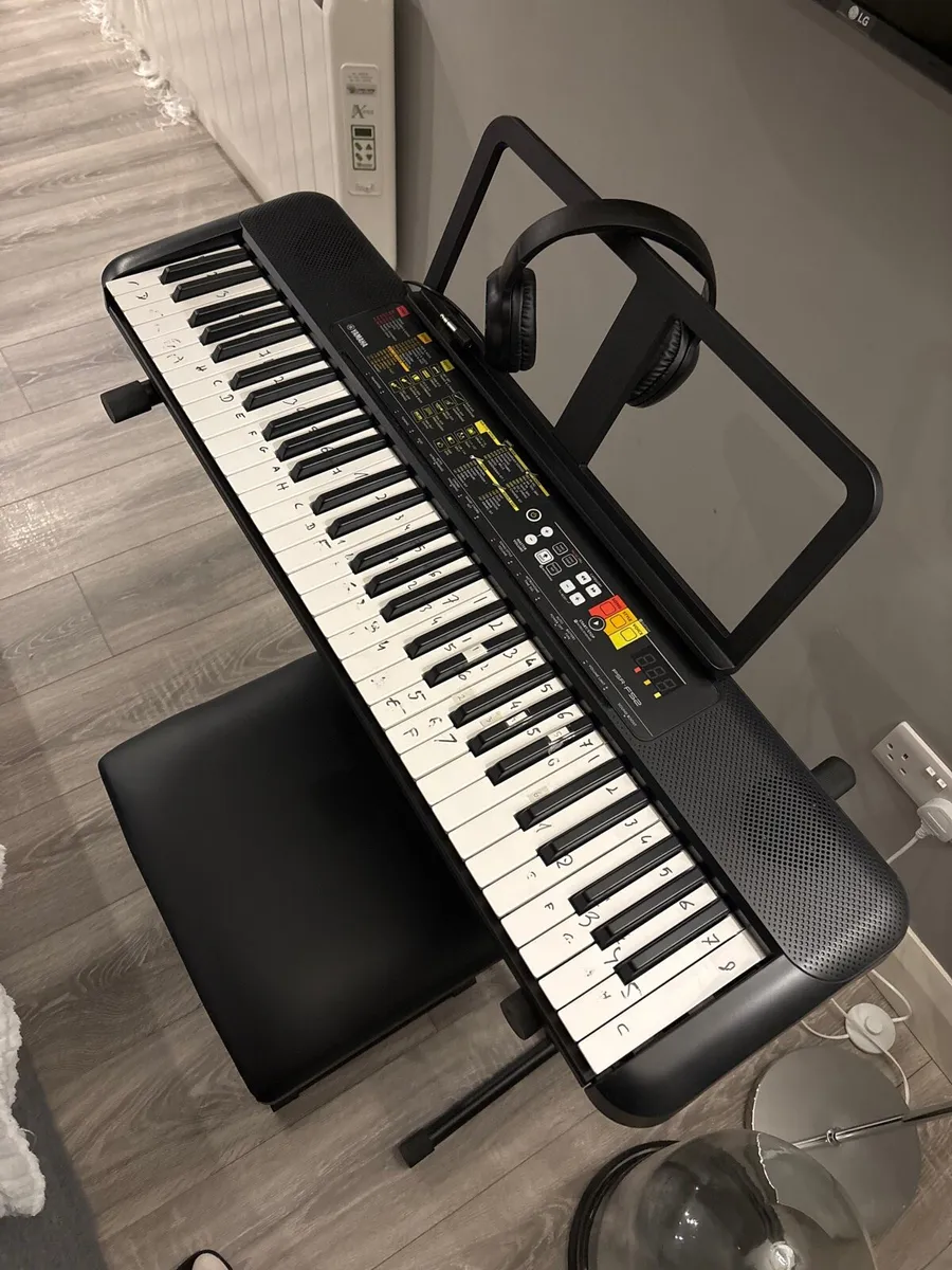 Piano Keyboard - Image 4