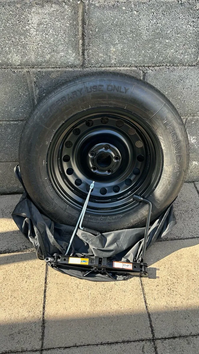 Spare wheel with jack & wheel brace for Mazda CX5 - Image 1