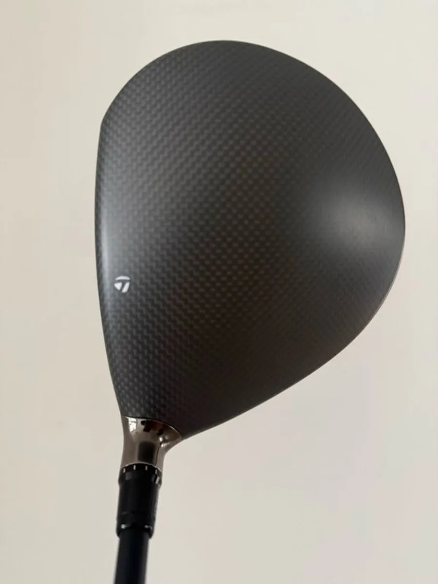 Taylormade Qi35 LS 9 Degree Driver - Image 1