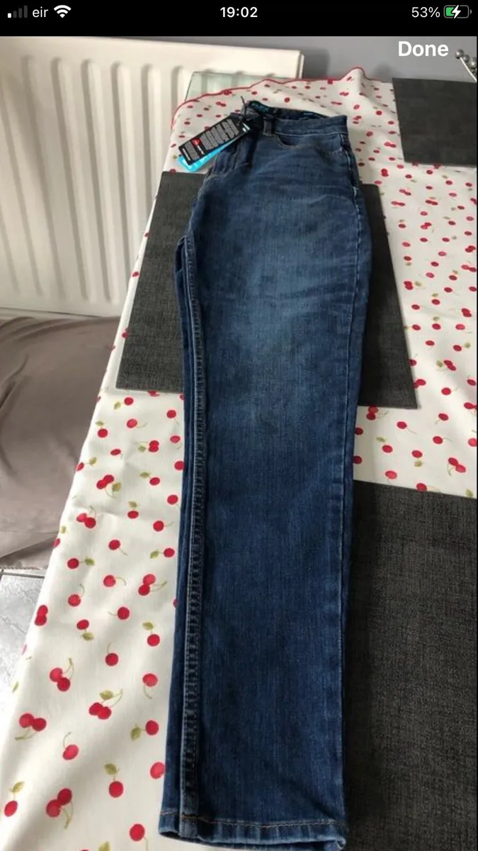 Boys BNWT Superdry jeans W27””x L30” €15 - Image 1