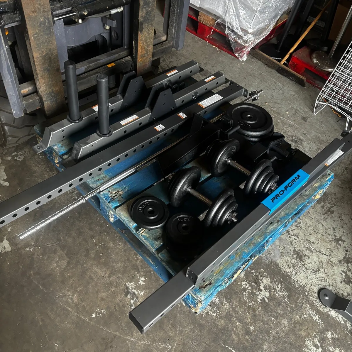 Gym bench and rack - Image 4