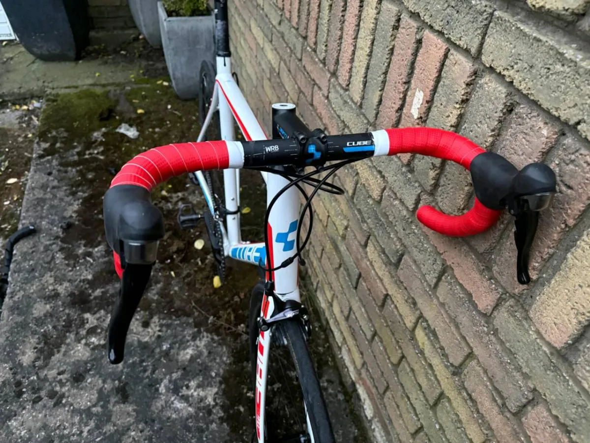 Cube Road Bike - Image 4