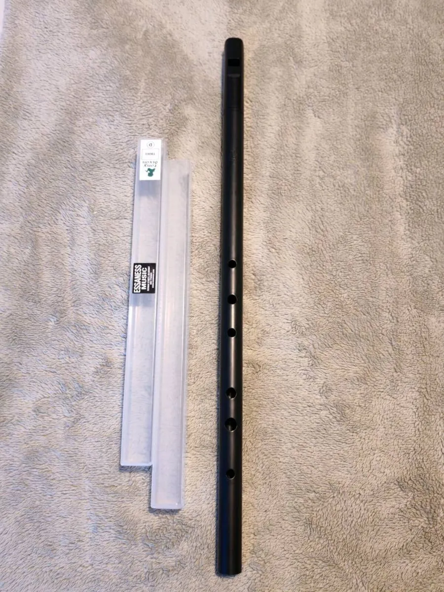 Tony Dixon Low D Whistle - Image 1