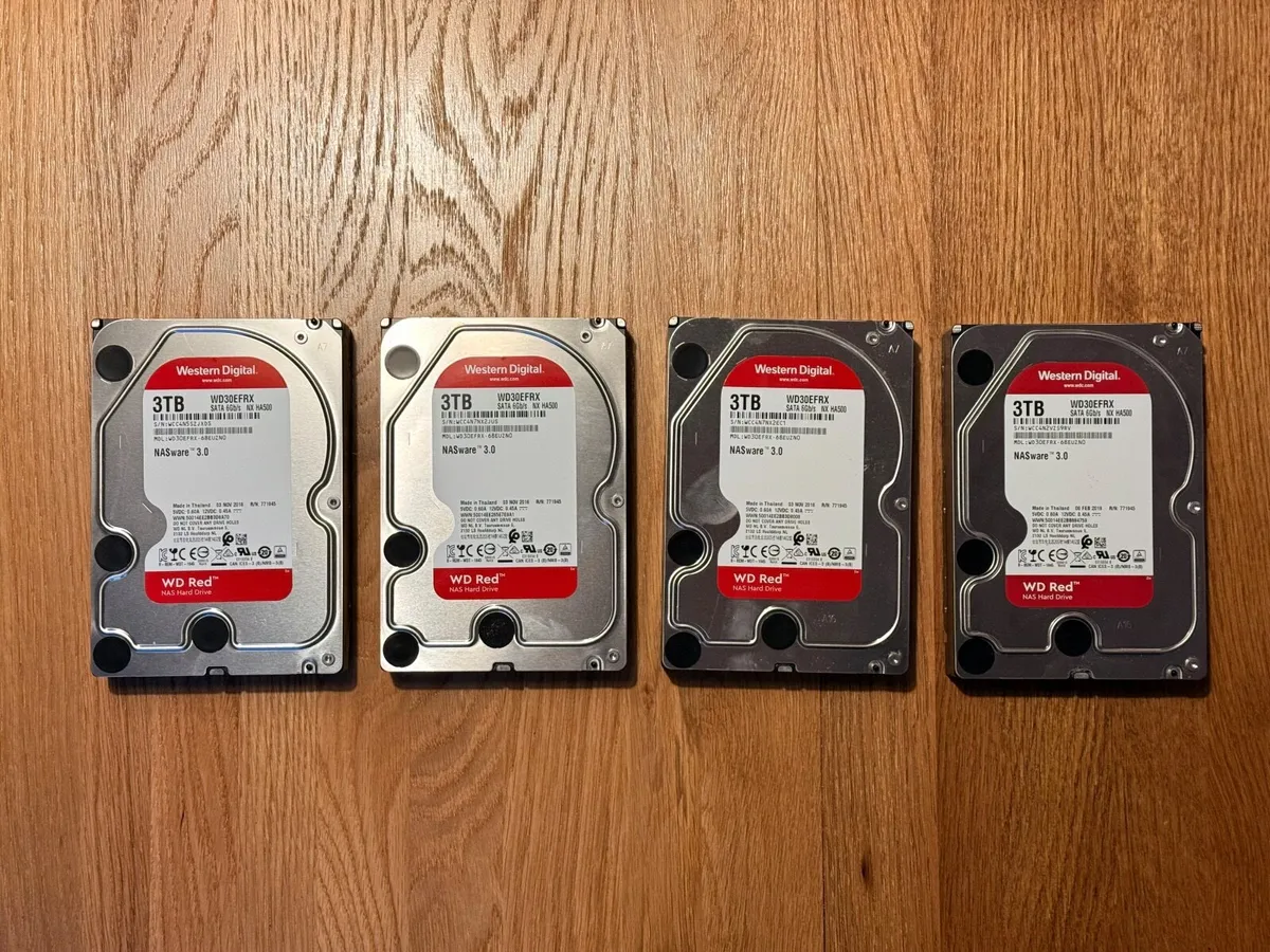 4x 3TB WD Red 3.5” SATA HDD