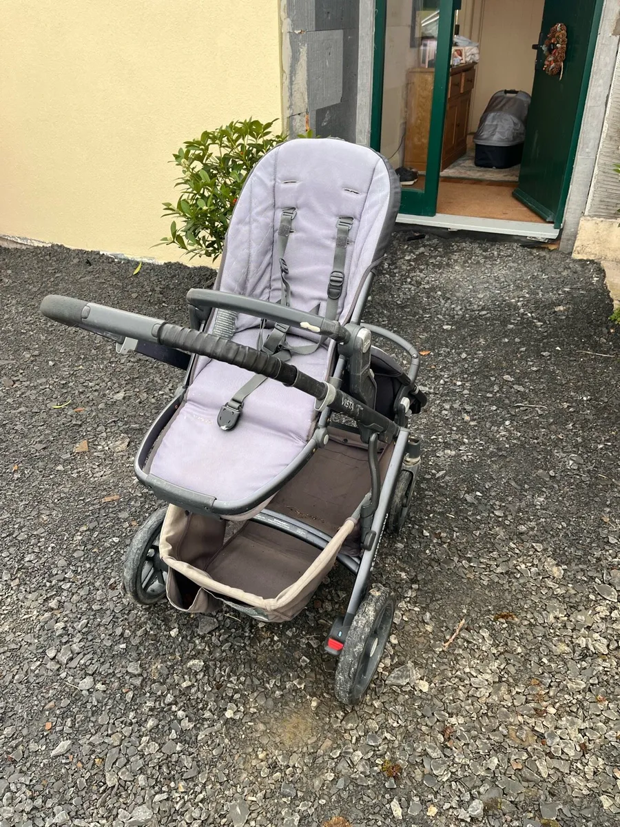 Uppababy vista buggy, rumble seat, adapters etc - Image 2
