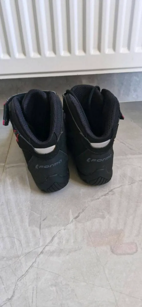 motorcycle boots - Image 2