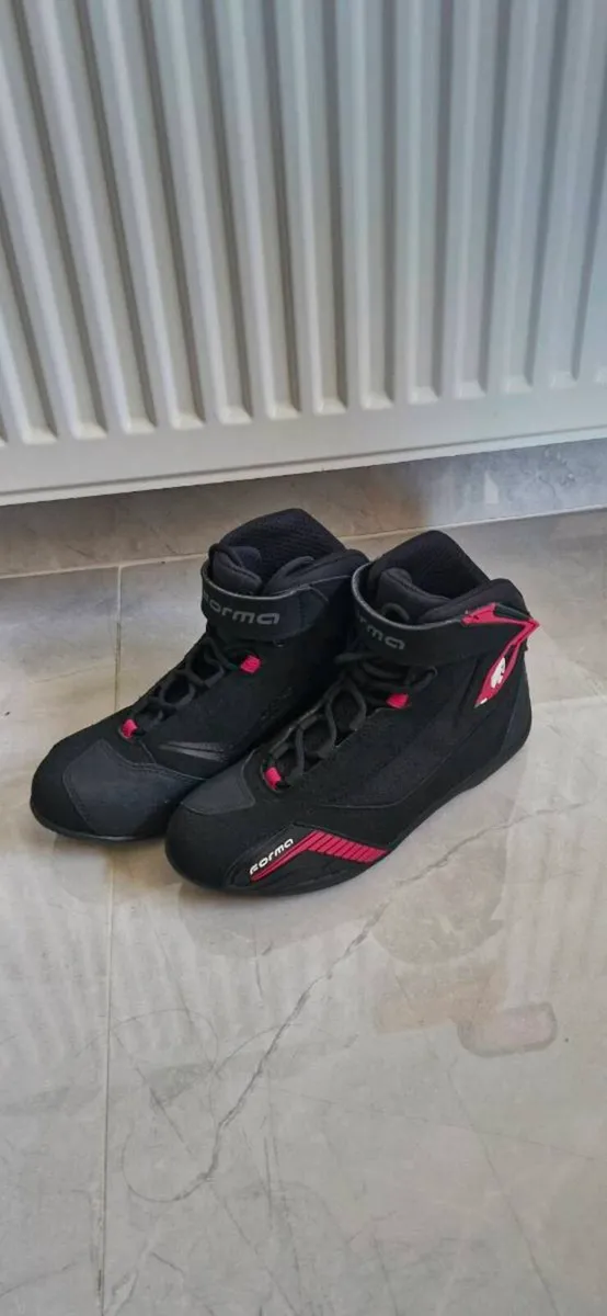 motorcycle boots - Image 3