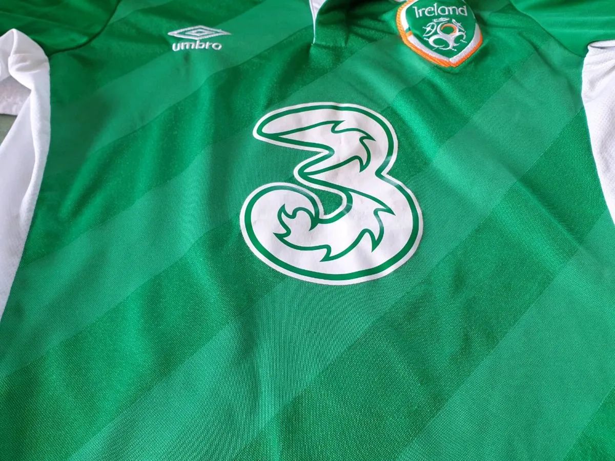 Ireland Football Home Jersey 2015 to 2016 Small - Image 4