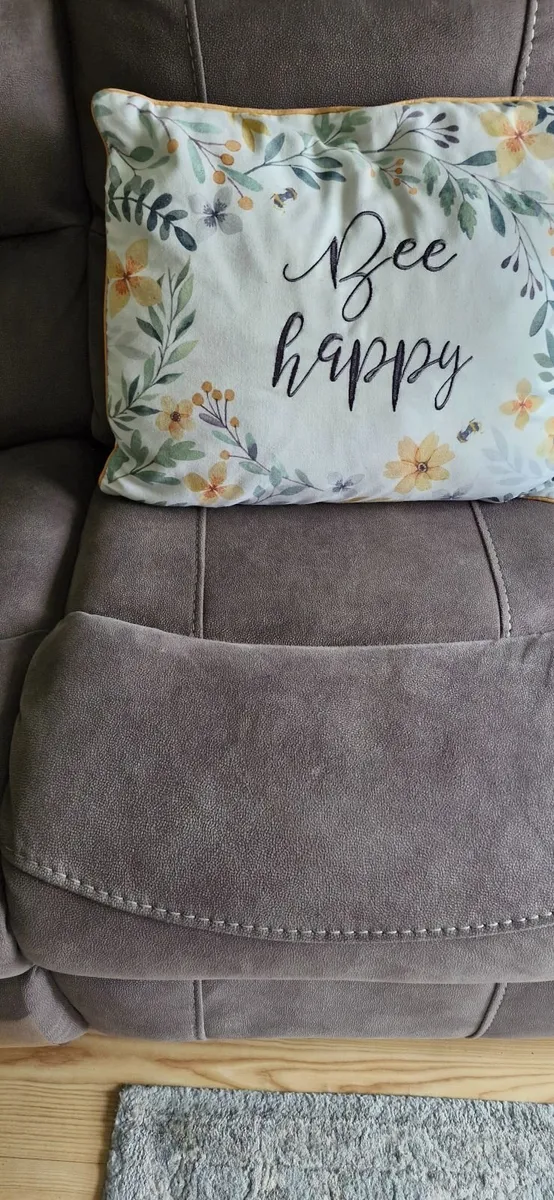 3 seater Sofa recliner - Image 2