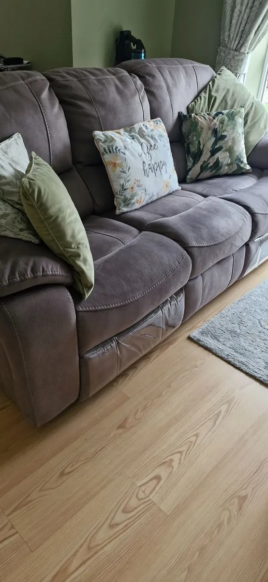 3 seater Sofa recliner - Image 1