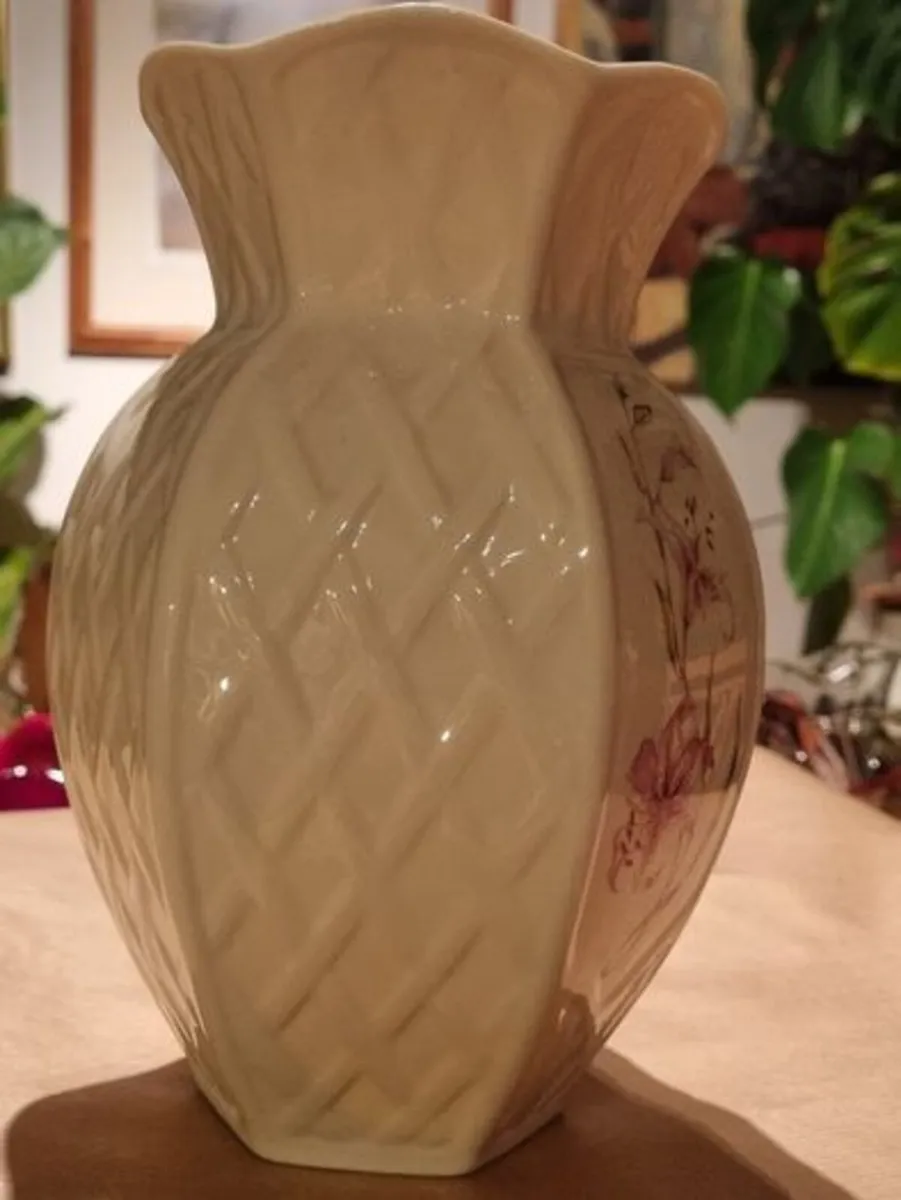 Belleek Vase - Image 4