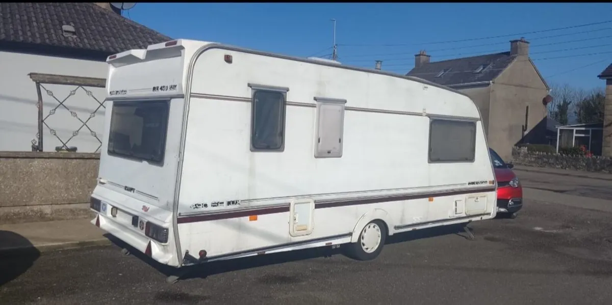 2 berth Caravan, Swift Chalenger - Image 2
