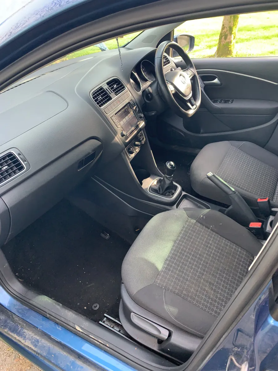 2016 VW POLO DIESEL  STARTS AND DRIVES - Image 4