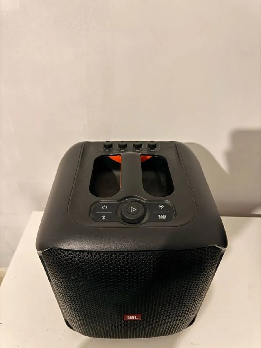 JBL PartyBox Encore + Microphone Excellent Condition - Image 2