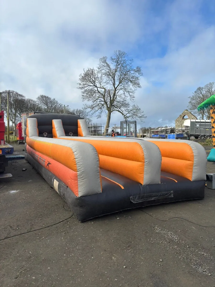 Bungee Run - Bouncy castle - Image 1
