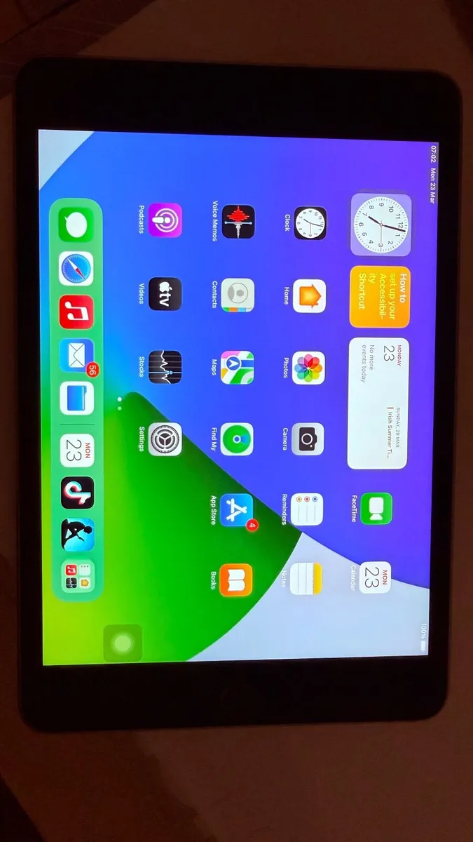 iPad Mini 4 - Image 2