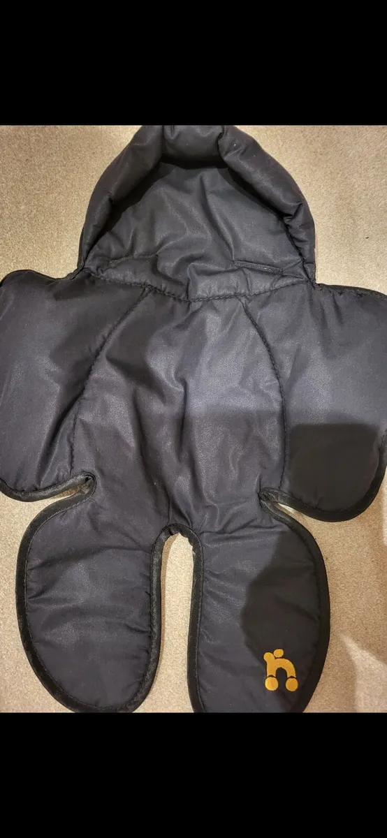 Out N About Double Buggy with accessories!! - Image 3