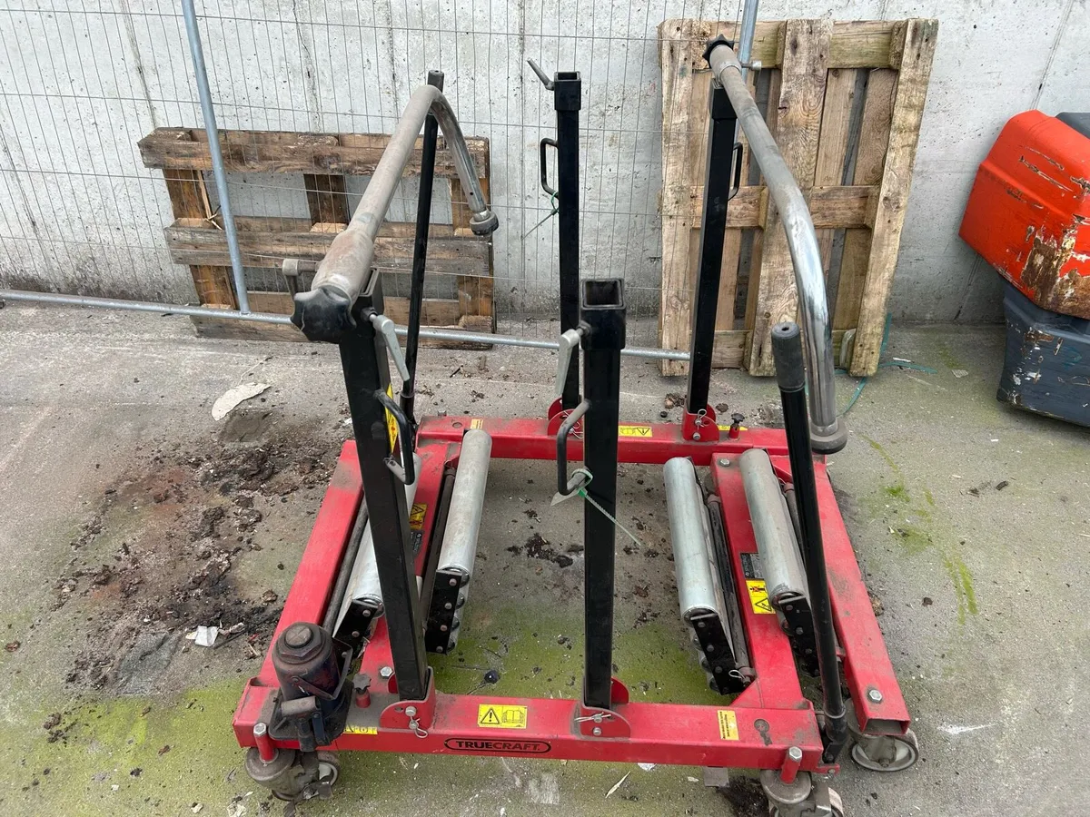 Tractor wheel trolleys - Image 1