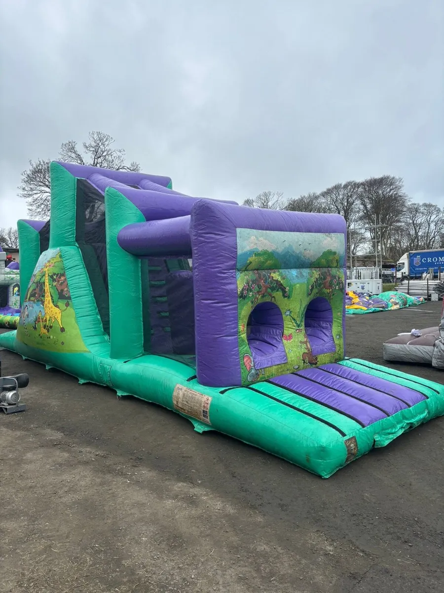 Bouncy castle Airquee 1 part assault course - Image 1