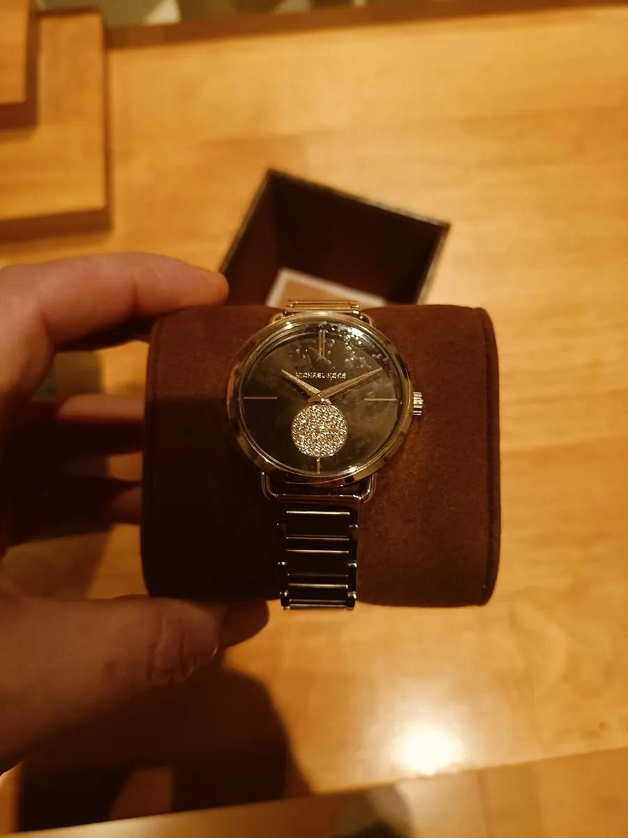 Watch - Image 2
