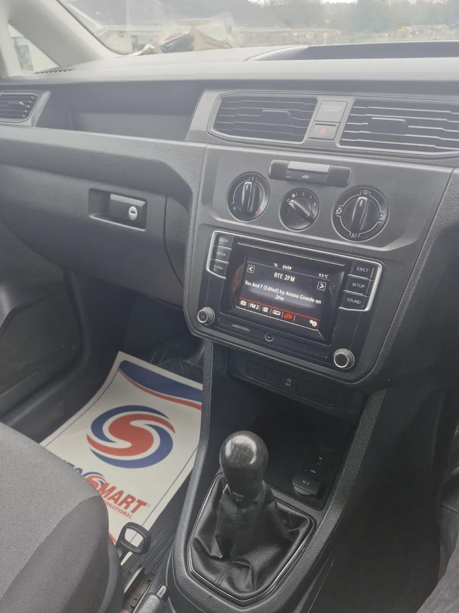 Volkswagen Caddy 2017 1.6 tdi - Image 4