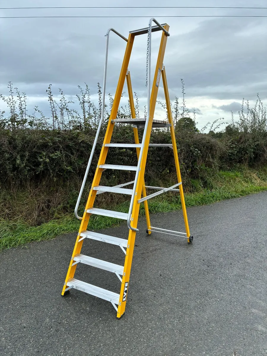 New Assorted Fiberglass ladders - Image 1