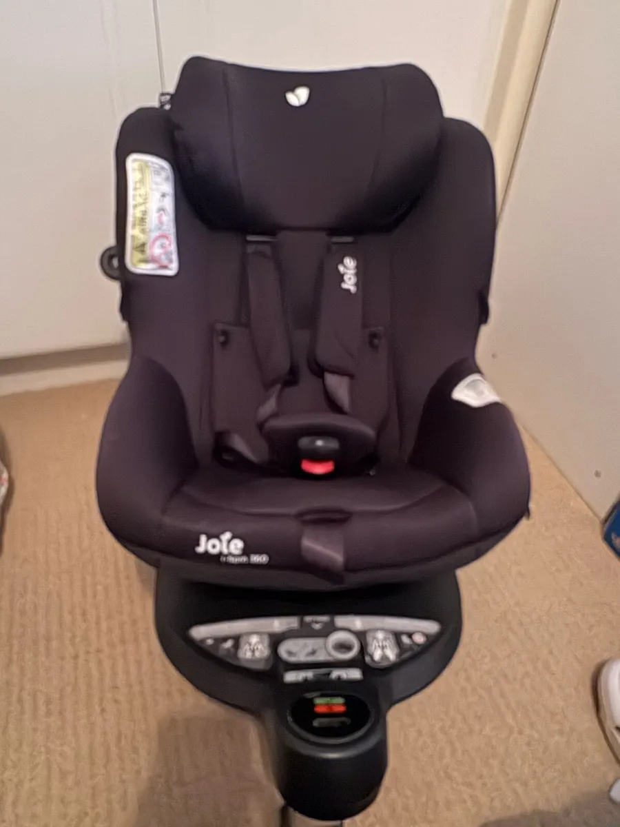Joie i-Spin 360 i-Size car seat - Image 1