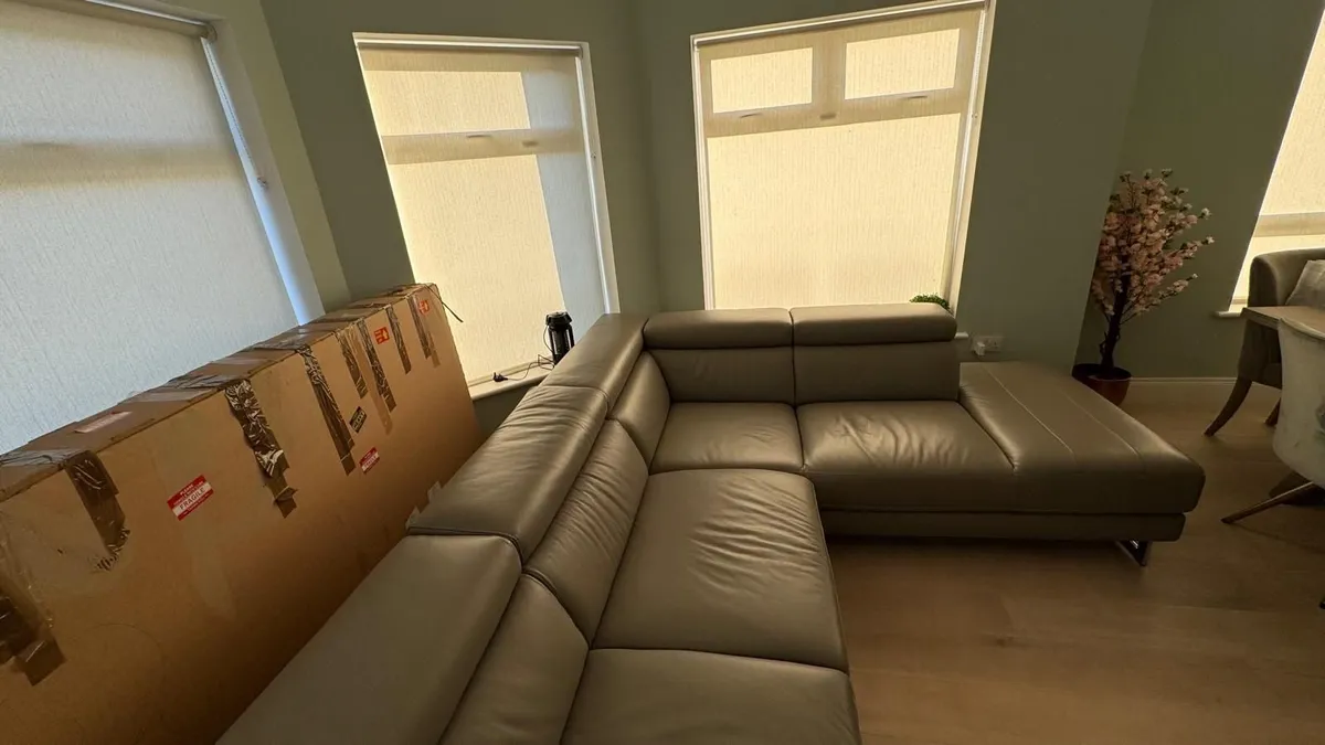 Natuzzi Editions Leather Corner Sectional Sofa - Image 4