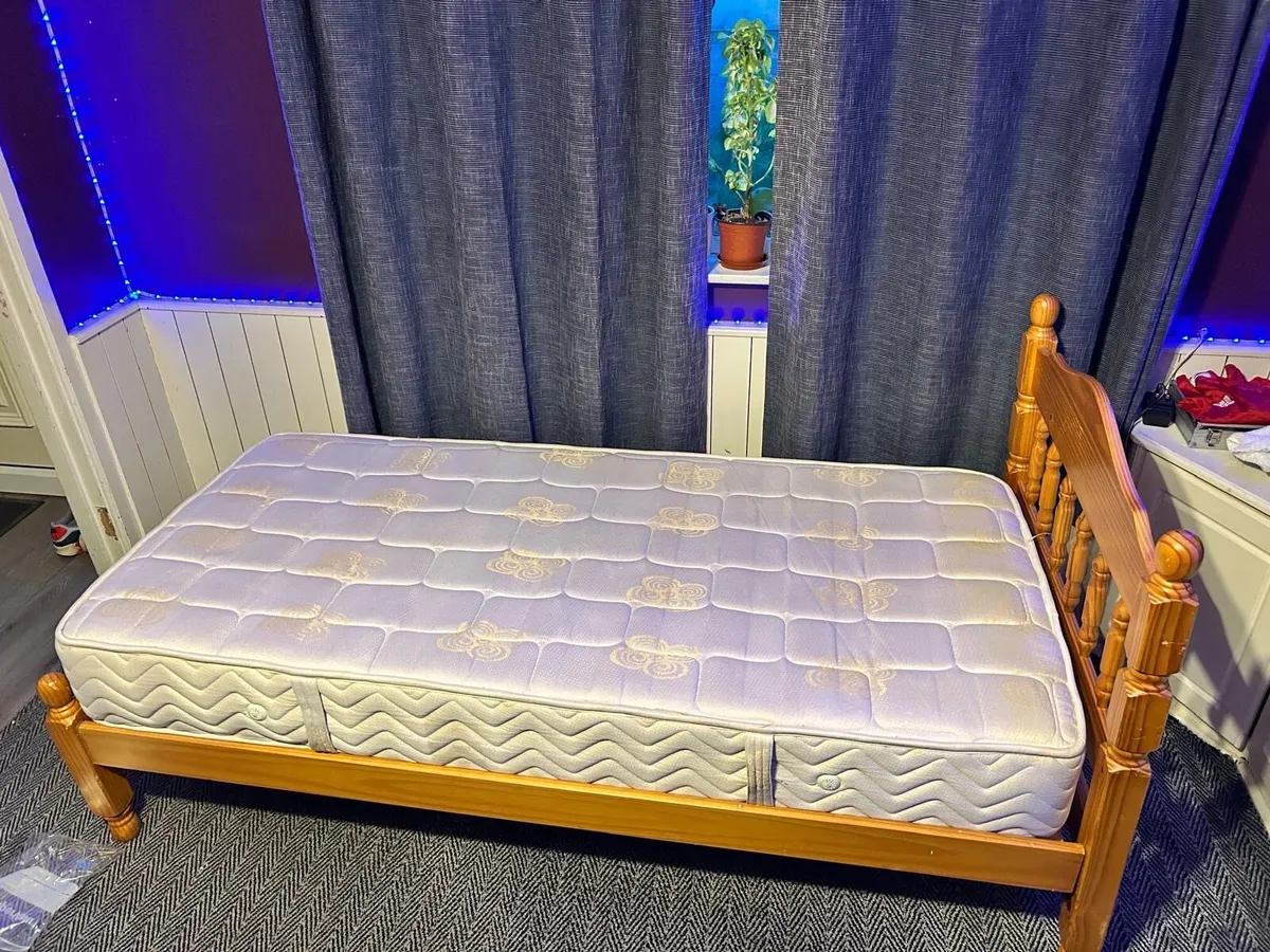 Single bed with mattress - Image 2