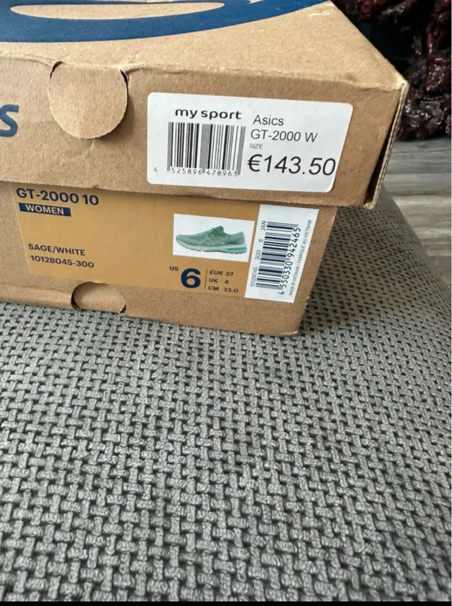 ASICS runners - Image 2