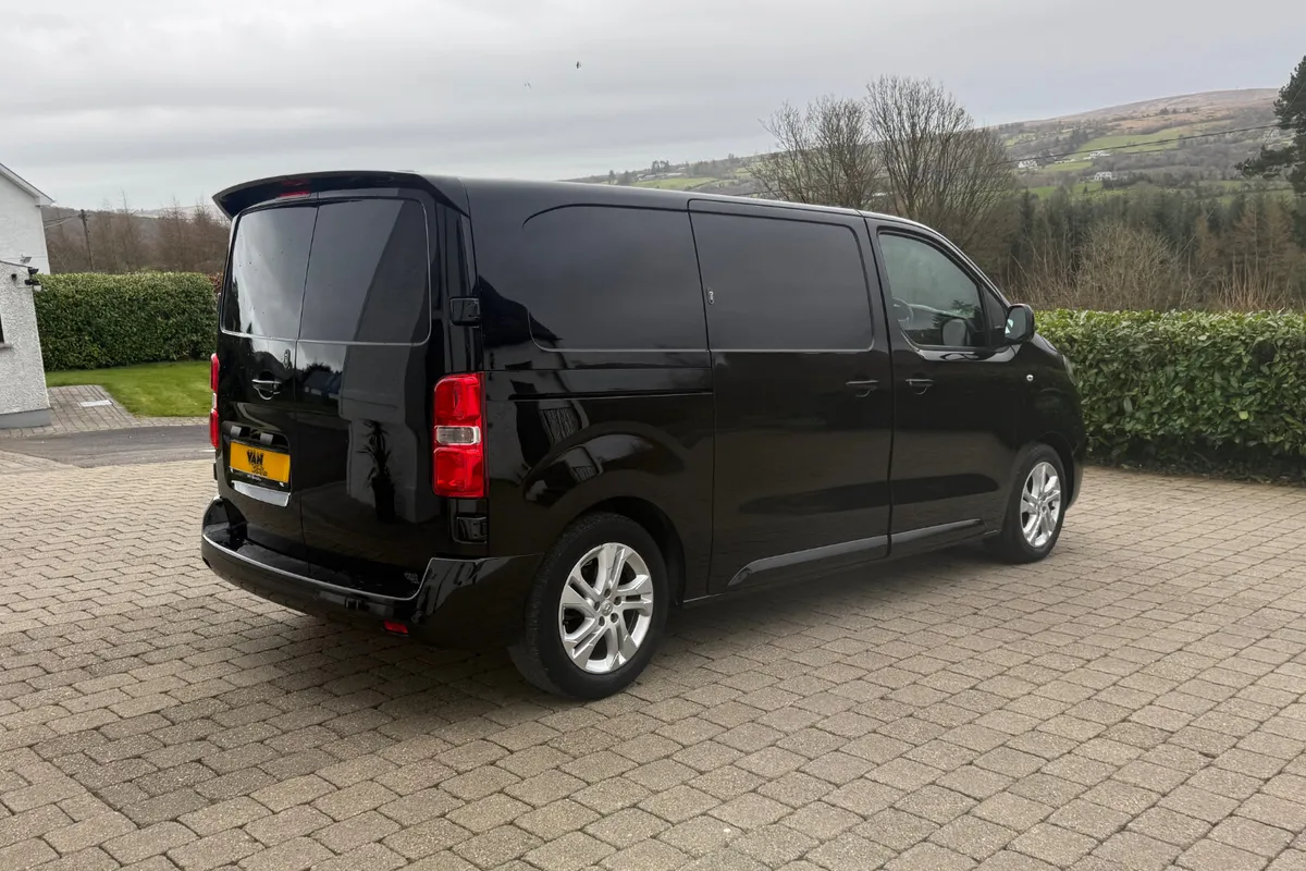 2020 (202Reg) Vauxhall Vivaro Sportive 2700 - Image 4