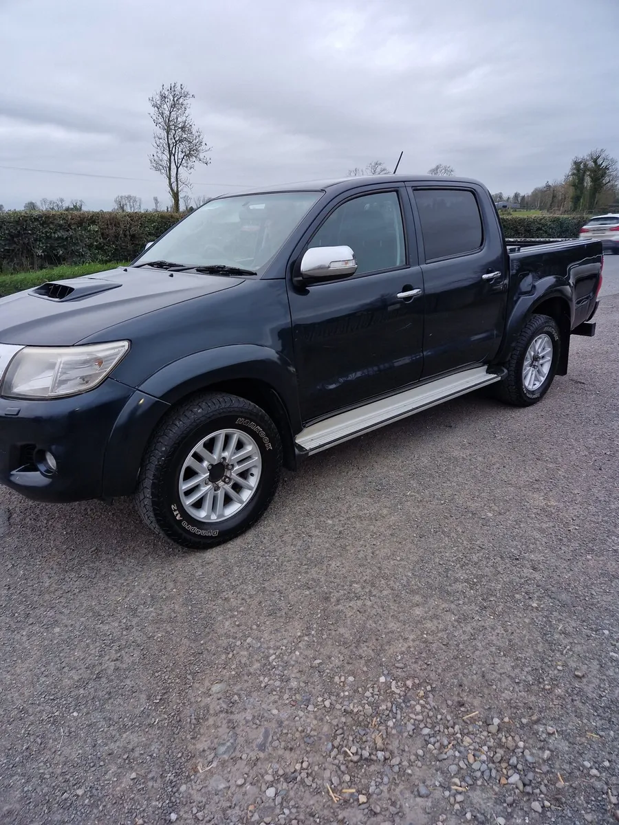 Toyota Hilux 2015 - Image 3