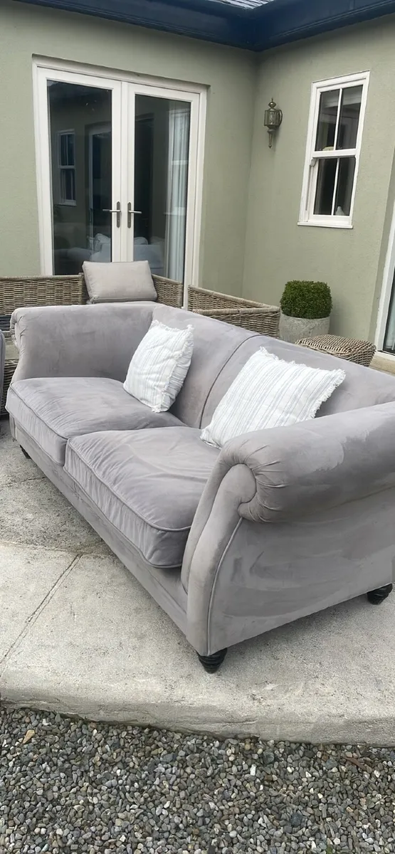 grey sofa - Image 2