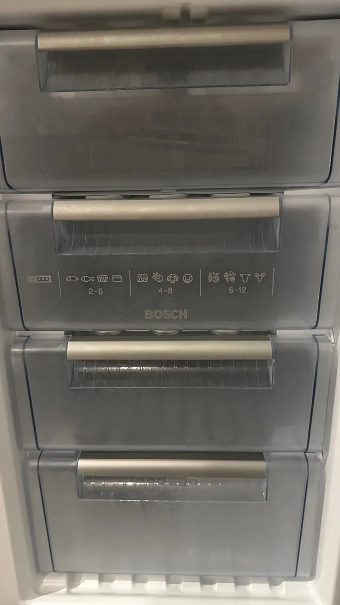 Bosch built in Single door freezer - Image 3