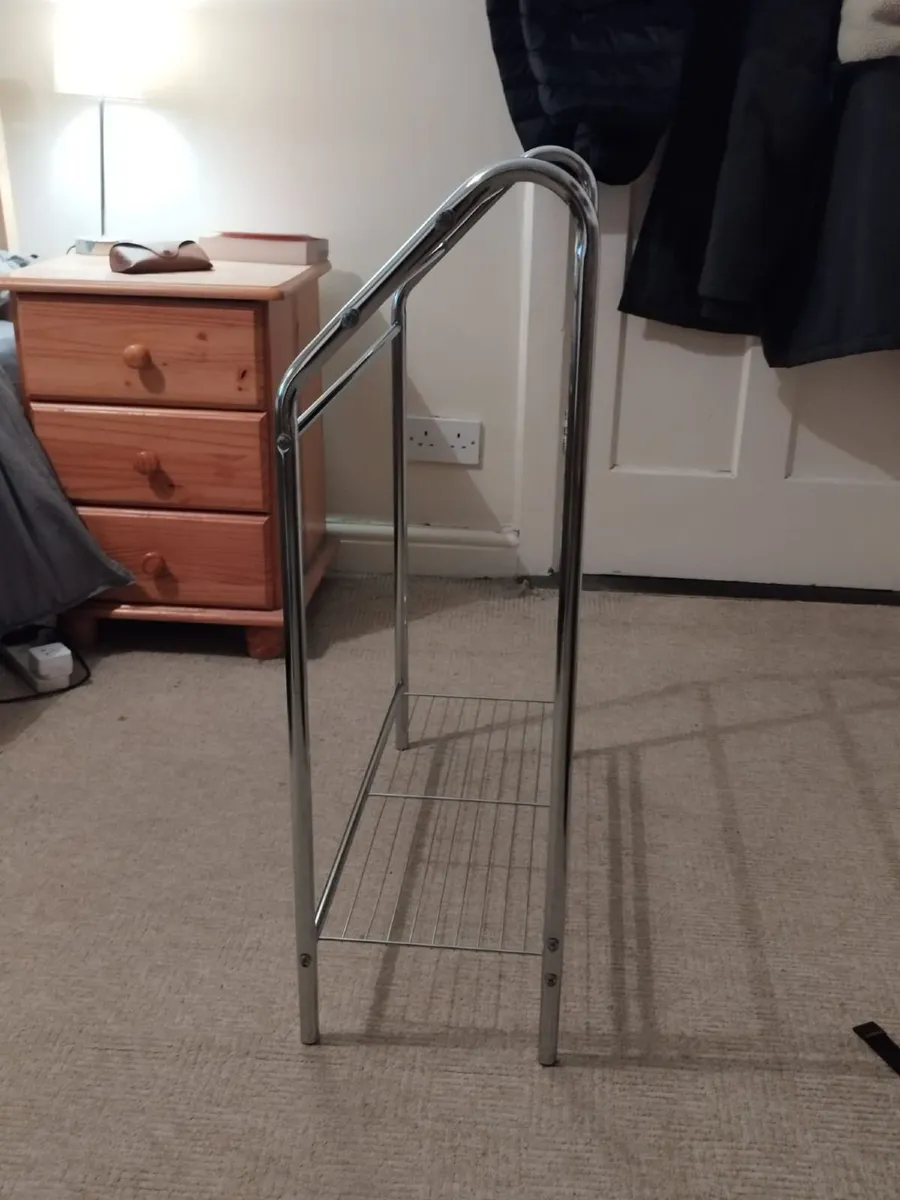 3-Tier Chrome Towel Stand – Like New! - Image 1
