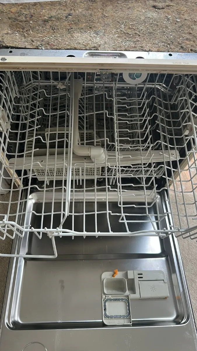 Miele Integrated dishwasher - Image 4