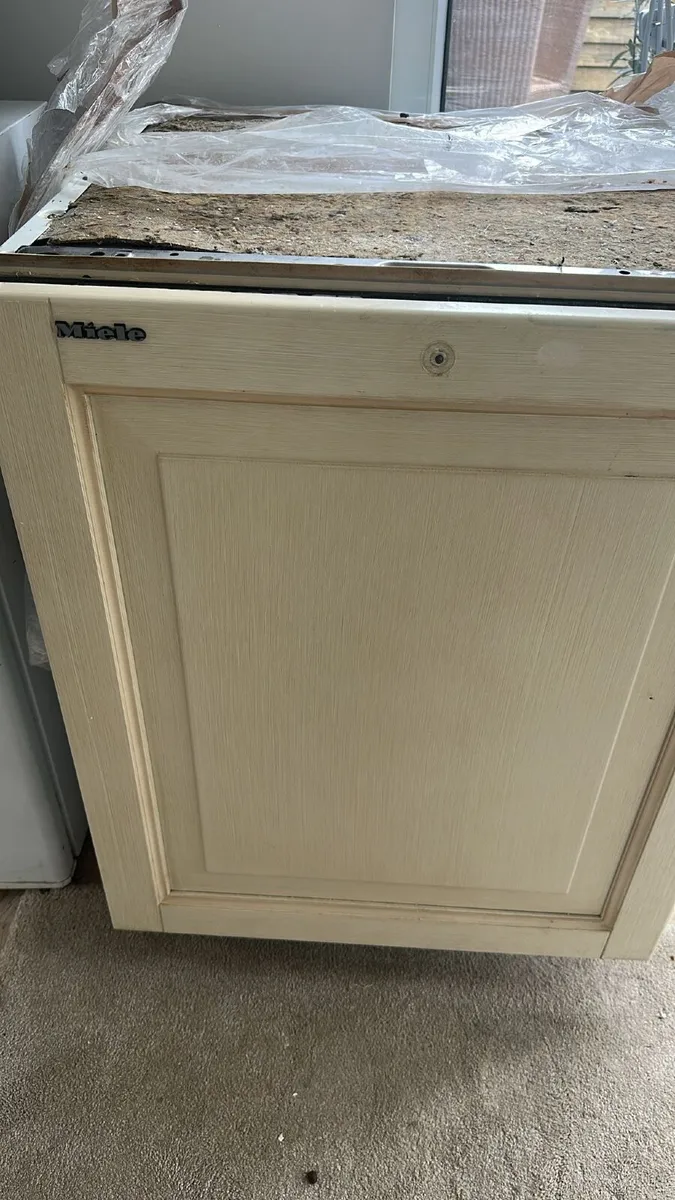 Miele Integrated dishwasher - Image 1