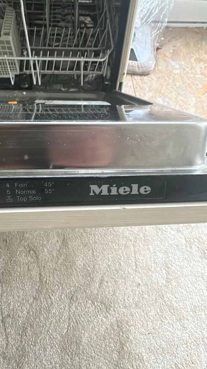 Miele Integrated dishwasher - Image 2