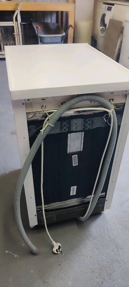 Dishwasher - Image 4