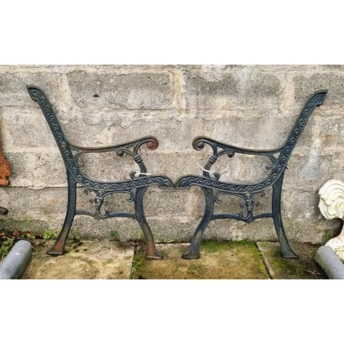 Cast Iron Bench Ends KAS1107 - Image 1