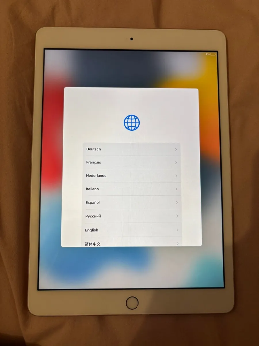 iPad 7th Gen 32gb - Image 1