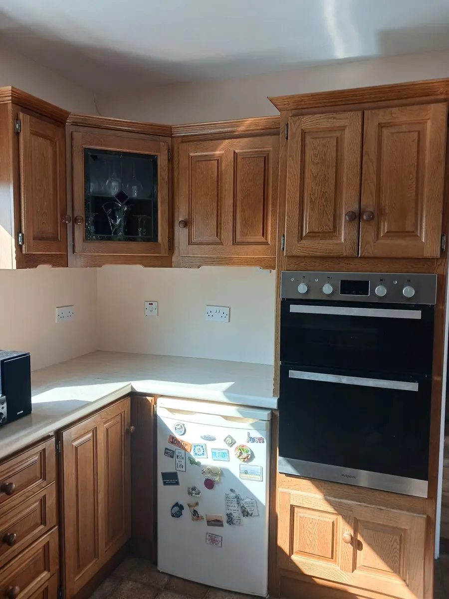 Solid Oak Kitchen - Image 4