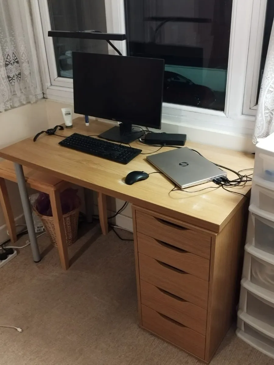 Sturdy Office Desk with Detachable 5-Dr - Image 1