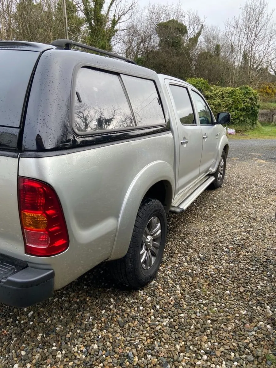 Toyota Hilux 2007 - Image 3