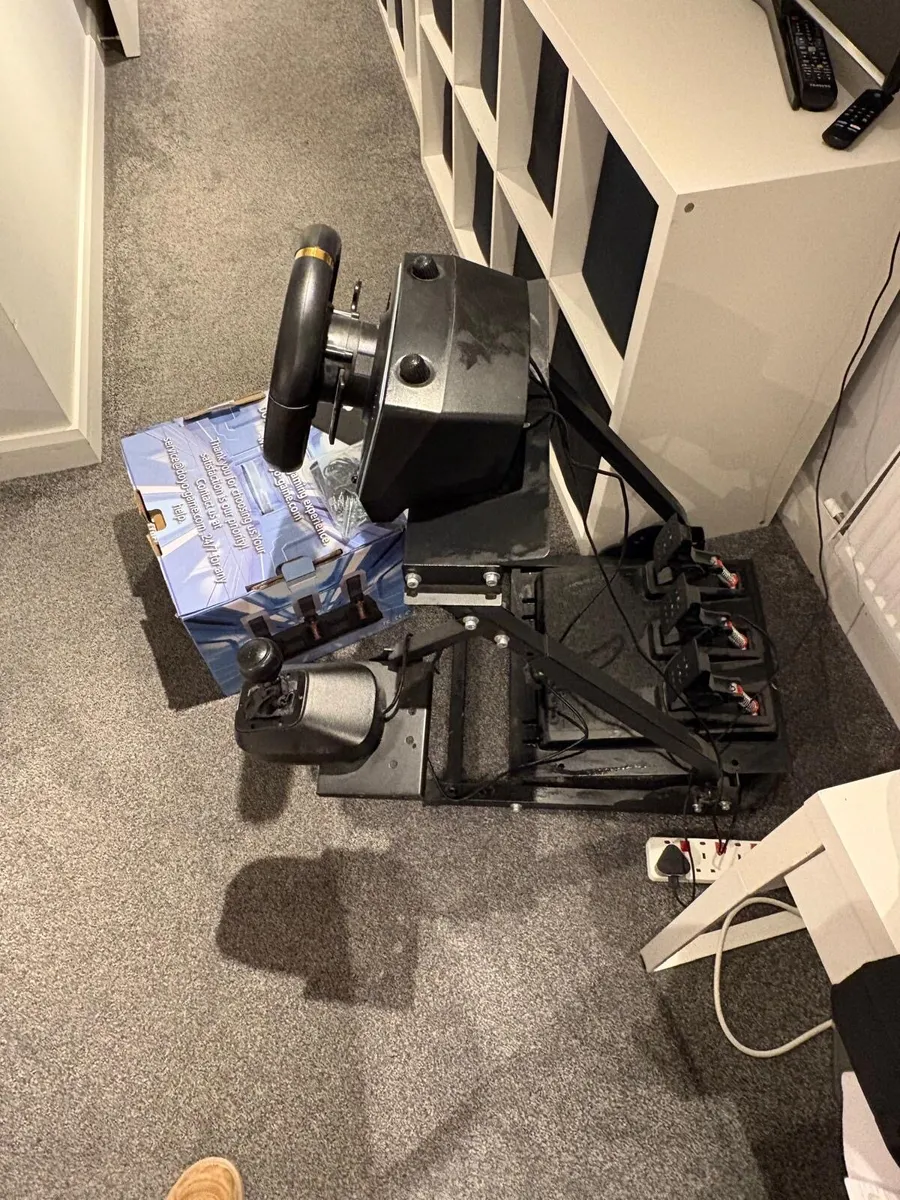 Gaming steering wheel, gear stick,stand and pedals - Image 2