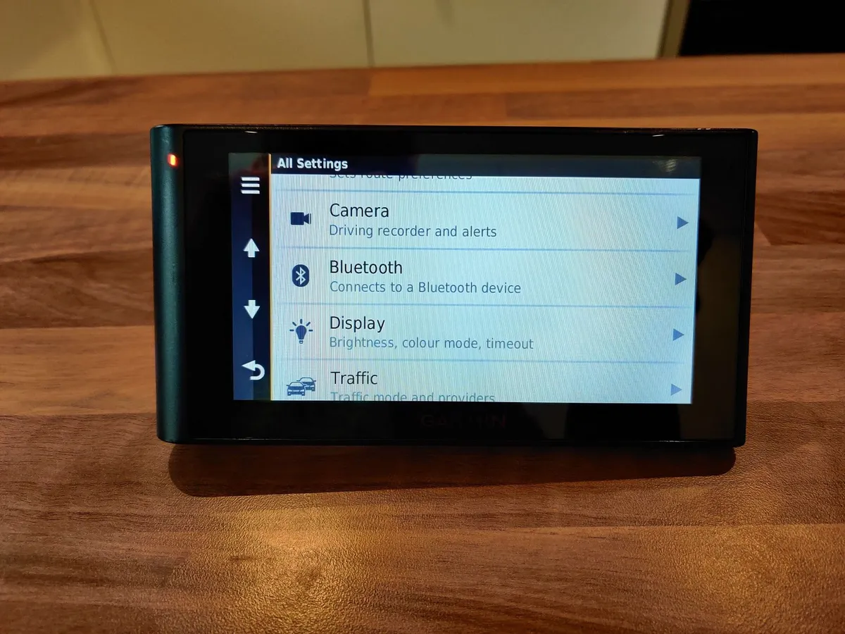 6-inch Garmin HGV sat nav with built-in Dashcam - Image 4